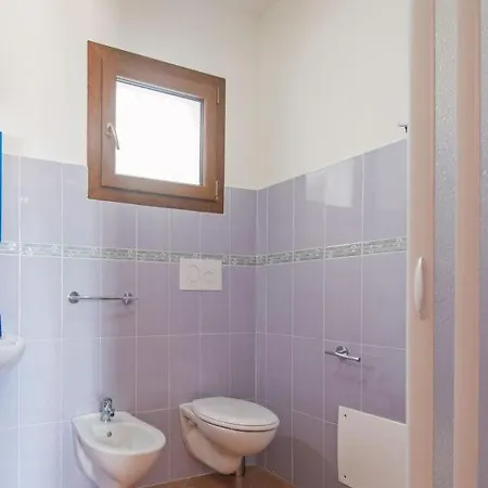 Дом отдыха Sleeps 13 Кала-Гононе