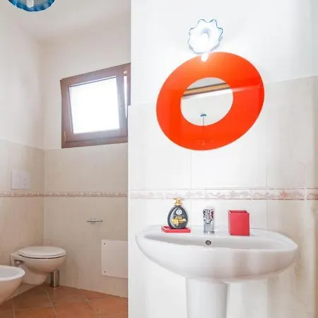 Sleeps 13 Кала-Гононе